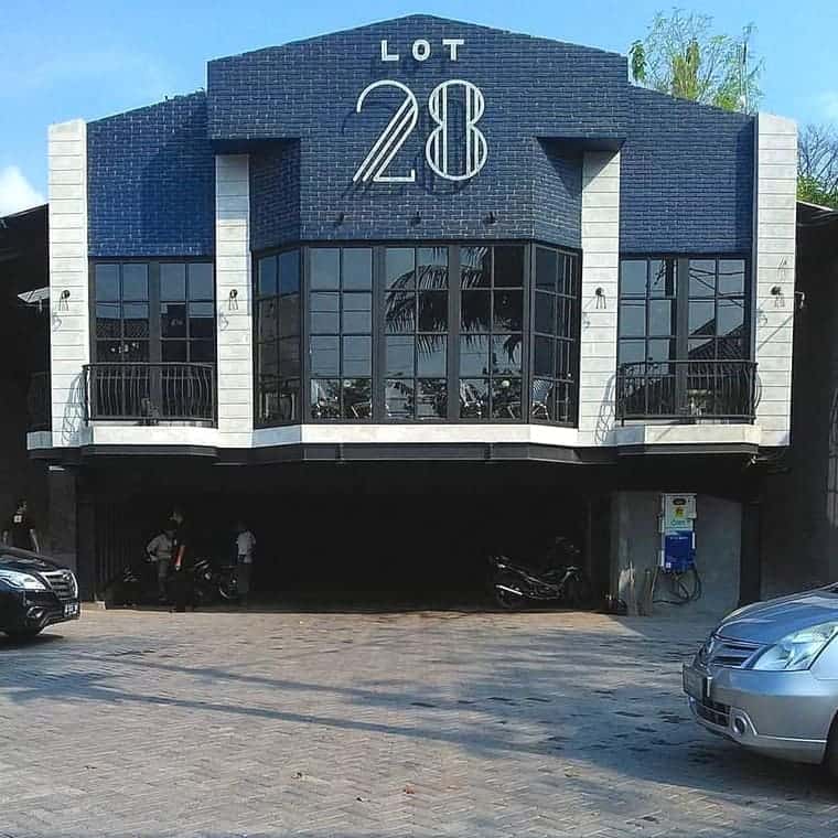 Lot 28 Coffee & Bar